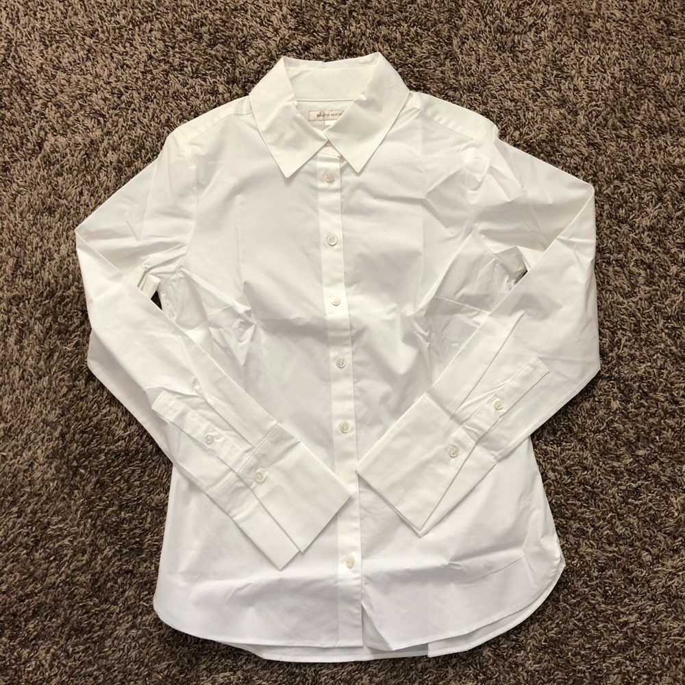 Banana Republic Woman’s Fit shirt Size 8 white